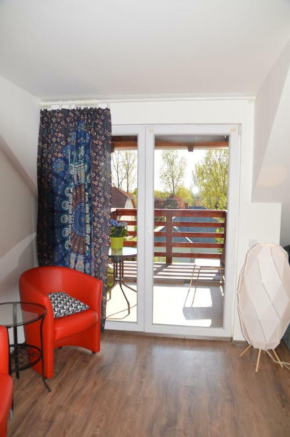 Sunshine Apartment Velence Exterior foto